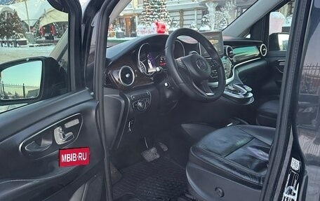 Mercedes-Benz V-Класс, 2018 год, 4 800 000 рублей, 15 фотография