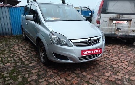 Opel Zafira B, 2012 год, 950 000 рублей, 3 фотография