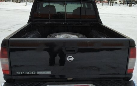 Nissan NP300, 2012 год, 900 000 рублей, 5 фотография