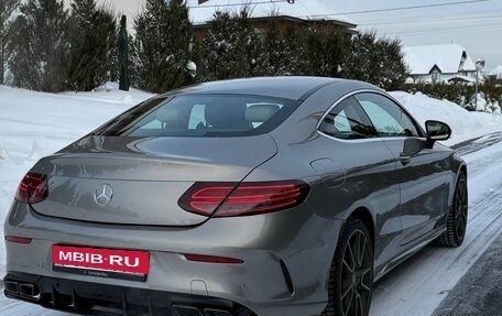 Mercedes-Benz C-Класс, 2018 год, 3 700 000 рублей, 4 фотография