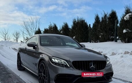 Mercedes-Benz C-Класс, 2018 год, 3 700 000 рублей, 5 фотография