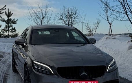 Mercedes-Benz C-Класс, 2018 год, 3 700 000 рублей, 31 фотография