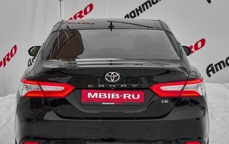 Toyota Camry, 2019 год, 3 450 000 рублей, 5 фотография