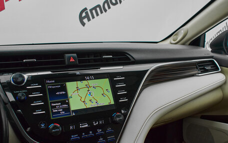 Toyota Camry, 2019 год, 3 450 000 рублей, 15 фотография