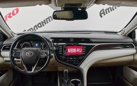 Toyota Camry, 2019 год, 3 450 000 рублей, 11 фотография