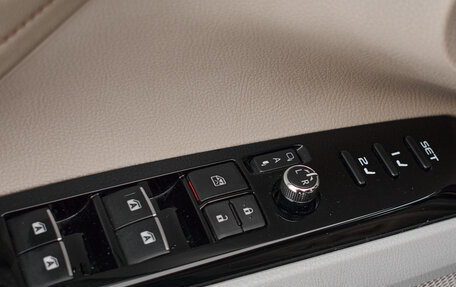 Toyota Camry, 2019 год, 3 450 000 рублей, 20 фотография