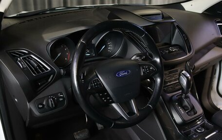 Ford Kuga III, 2017 год, 1 399 000 рублей, 6 фотография