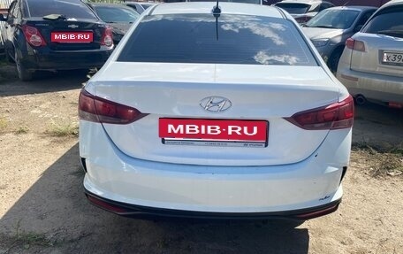 Hyundai Solaris II рестайлинг, 2020 год, 640 000 рублей, 5 фотография