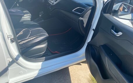 Hyundai Solaris II рестайлинг, 2020 год, 640 000 рублей, 24 фотография