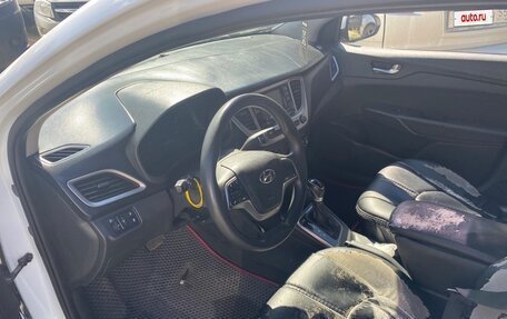 Hyundai Solaris II рестайлинг, 2020 год, 640 000 рублей, 25 фотография