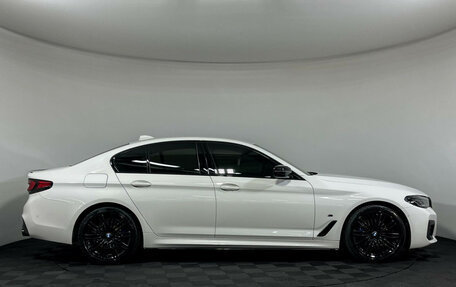 BMW 5 серия, 2019 год, 4 490 000 рублей, 6 фотография