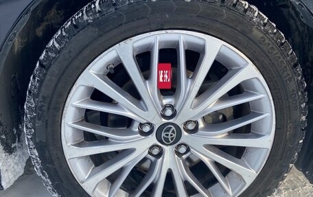 Toyota Camry, 2018 год, 2 650 000 рублей, 13 фотография