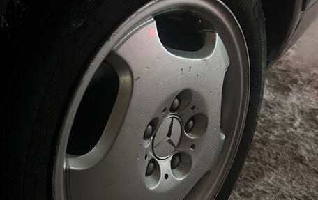 Mercedes-Benz E-Класс, 1996 год, 250 000 рублей, 4 фотография