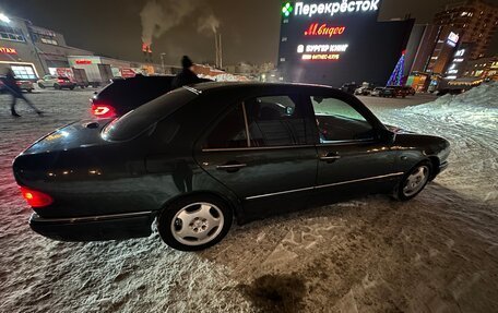 Mercedes-Benz E-Класс, 1996 год, 250 000 рублей, 7 фотография