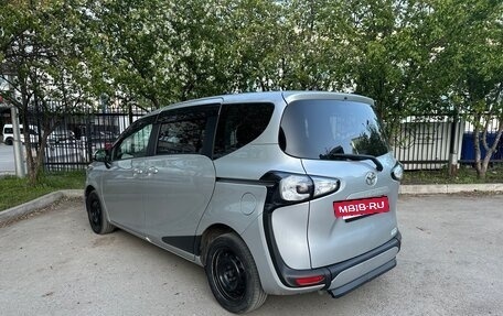 Toyota Sienta II, 2017 год, 1 380 000 рублей, 13 фотография