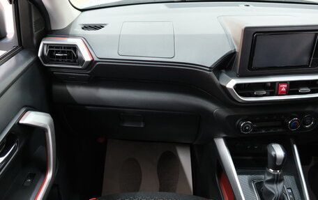 Toyota Raize I, 2020 год, 1 899 000 рублей, 19 фотография