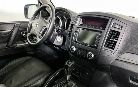 Mitsubishi Pajero IV, 2013 год, 1 997 000 рублей, 9 фотография