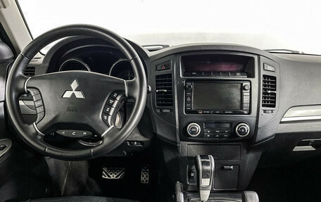 Mitsubishi Pajero IV, 2013 год, 1 997 000 рублей, 12 фотография