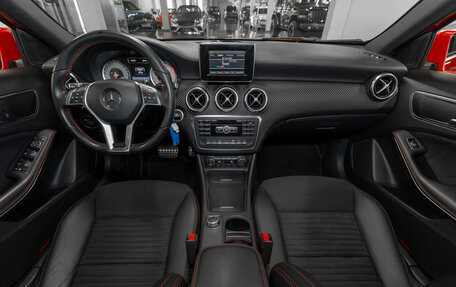 Mercedes-Benz A-Класс, 2014 год, 1 540 000 рублей, 8 фотография