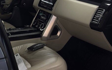 Land Rover Range Rover IV рестайлинг, 2019 год, 10 000 000 рублей, 24 фотография