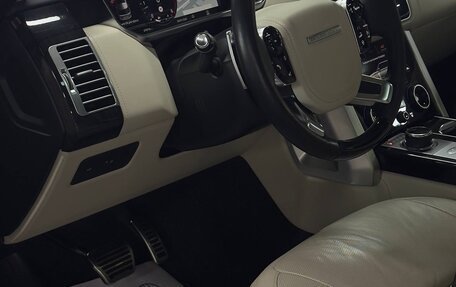 Land Rover Range Rover IV рестайлинг, 2019 год, 10 000 000 рублей, 22 фотография