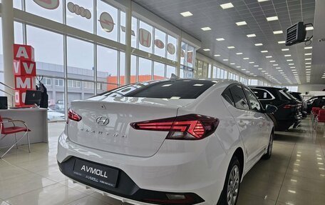 Hyundai Elantra VI рестайлинг, 2019 год, 1 945 000 рублей, 7 фотография