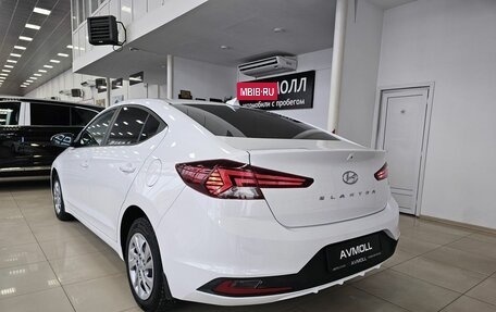 Hyundai Elantra VI рестайлинг, 2019 год, 1 945 000 рублей, 6 фотография