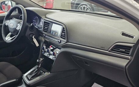 Hyundai Elantra VI рестайлинг, 2019 год, 1 945 000 рублей, 18 фотография