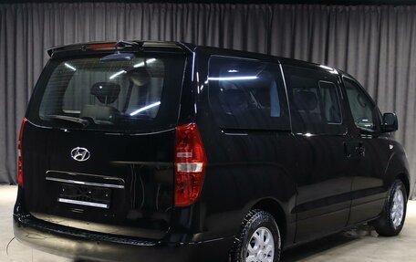 Hyundai Grand Starex Grand Starex I рестайлинг 2, 2009 год, 1 049 000 рублей, 6 фотография