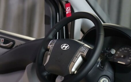 Hyundai Grand Starex Grand Starex I рестайлинг 2, 2009 год, 1 049 000 рублей, 10 фотография