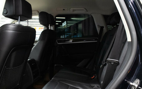 Volkswagen Touareg III, 2017 год, 2 999 000 рублей, 13 фотография