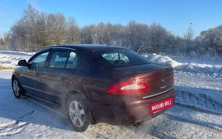 Skoda Superb III рестайлинг, 2011 год, 745 000 рублей, 3 фотография