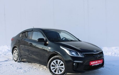 KIA Rio IV, 2018 год, 1 290 000 рублей, 4 фотография