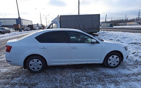 Skoda Octavia, 2017 год, 800 000 рублей, 2 фотография