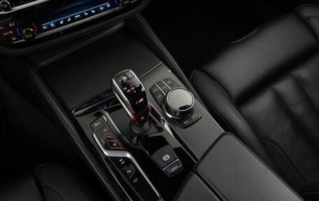 BMW M5, 2018 год, 24 фотография