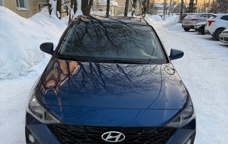 Hyundai Solaris II рестайлинг, 2022 год, 1 800 000 рублей, 1 фотография