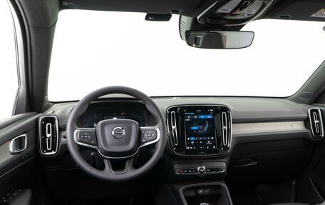 Volvo XC40 I, 2024 год, 4 551 000 рублей, 6 фотография