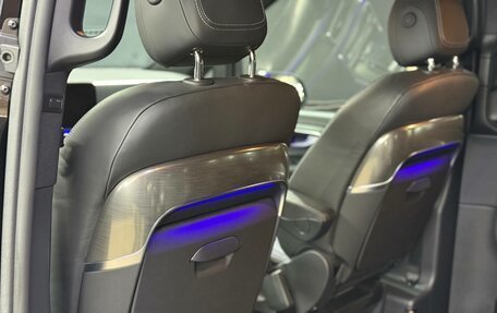 Mercedes-Benz V-Класс, 2024 год, 11 500 000 рублей, 23 фотография