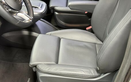 Mercedes-Benz V-Класс, 2024 год, 11 500 000 рублей, 39 фотография