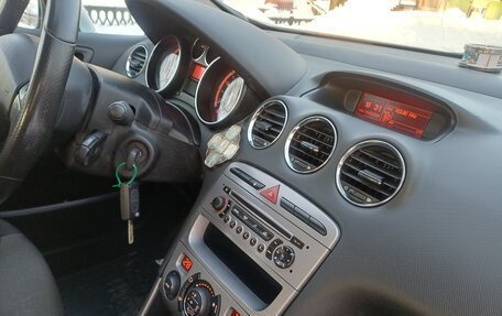 Peugeot 308 II, 2010 год, 368 000 рублей, 15 фотография