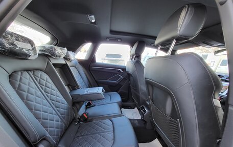 Audi Q3, 2025 год, 5 398 000 рублей, 30 фотография