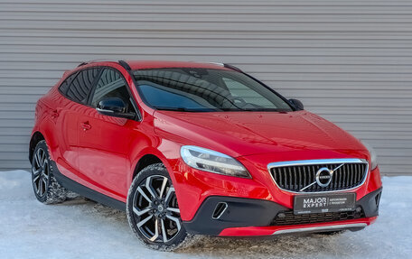Volvo V40 Cross Country I, 2019 год, 2 350 000 рублей, 3 фотография