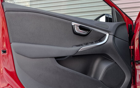 Volvo V40 Cross Country I, 2019 год, 2 350 000 рублей, 19 фотография