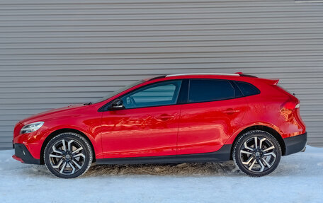 Volvo V40 Cross Country I, 2019 год, 2 350 000 рублей, 8 фотография