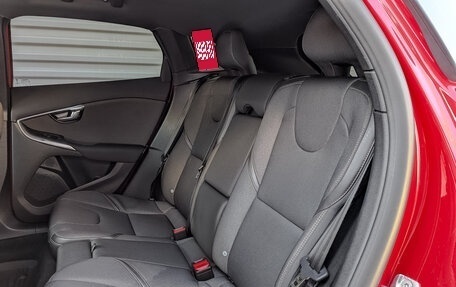 Volvo V40 Cross Country I, 2019 год, 2 350 000 рублей, 18 фотография