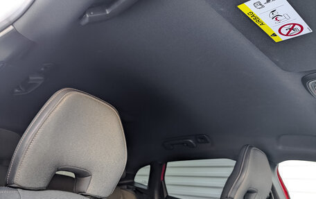 Volvo V40 Cross Country I, 2019 год, 2 350 000 рублей, 23 фотография