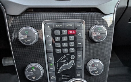 Volvo V40 Cross Country I, 2019 год, 2 350 000 рублей, 21 фотография