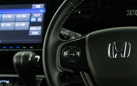 Honda Stepwgn IV, 2016 год, 2 048 444 рублей, 12 фотография