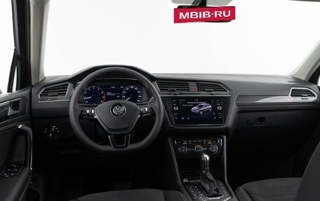 Volkswagen Tiguan II, 2017 год, 2 954 444 рублей, 7 фотография