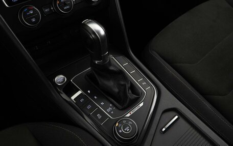 Volkswagen Tiguan II, 2017 год, 2 954 444 рублей, 20 фотография